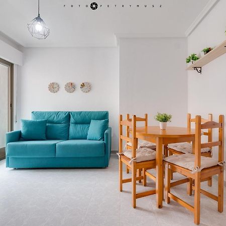Colorful Apartment Torrevieja Eksteriør bilde