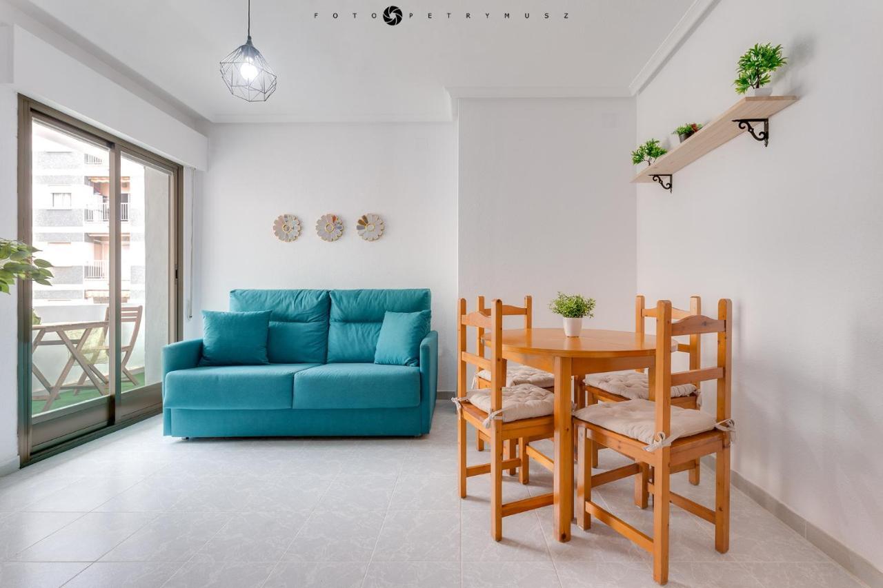 Colorful Apartment Torrevieja Eksteriør bilde